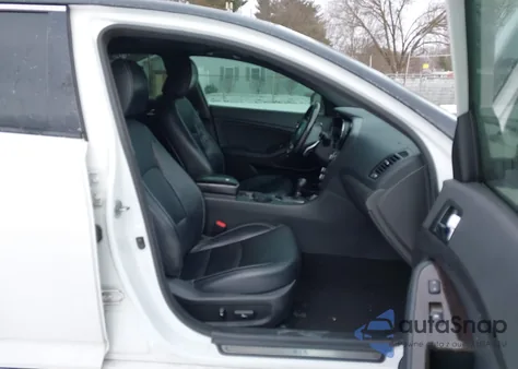 2013 Kia Optima Sx z USA, uszkodzony, nr VIN 5XXGR4A63DG092871